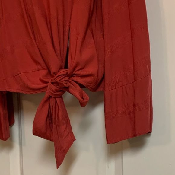 Free People Rust Sienna Coral V Neck Side Tie Oversized Side Tie Blouse XS - Picture 2 of 11